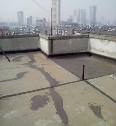 河西漏水维修 楼顶漏水是什么原因，楼顶漏水维修方法是什么?