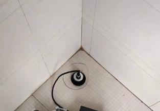 河西卫生间漏水维修之 loft 夹层储藏室毗邻暗管渗水哪家好，推荐诚匠小爱修缮